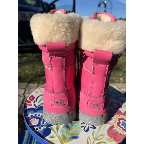 UGG Australia Butte II Patent Dove Pink 1014396K Lace Up Boots Size 6 - Picture 3 of 6